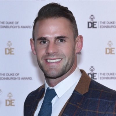A picture of 'Lee Byrne'